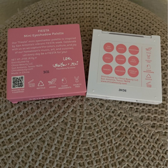Chic Beauty Fiesta Mini Eyeshadow Palette Set - Picture 3 of 3